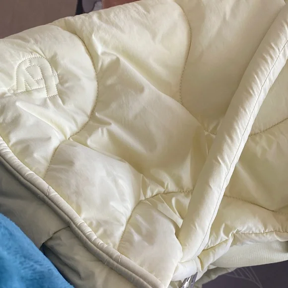 The Drift Tote Bag - Women's Shoulder Bag - Picture 8 of 8